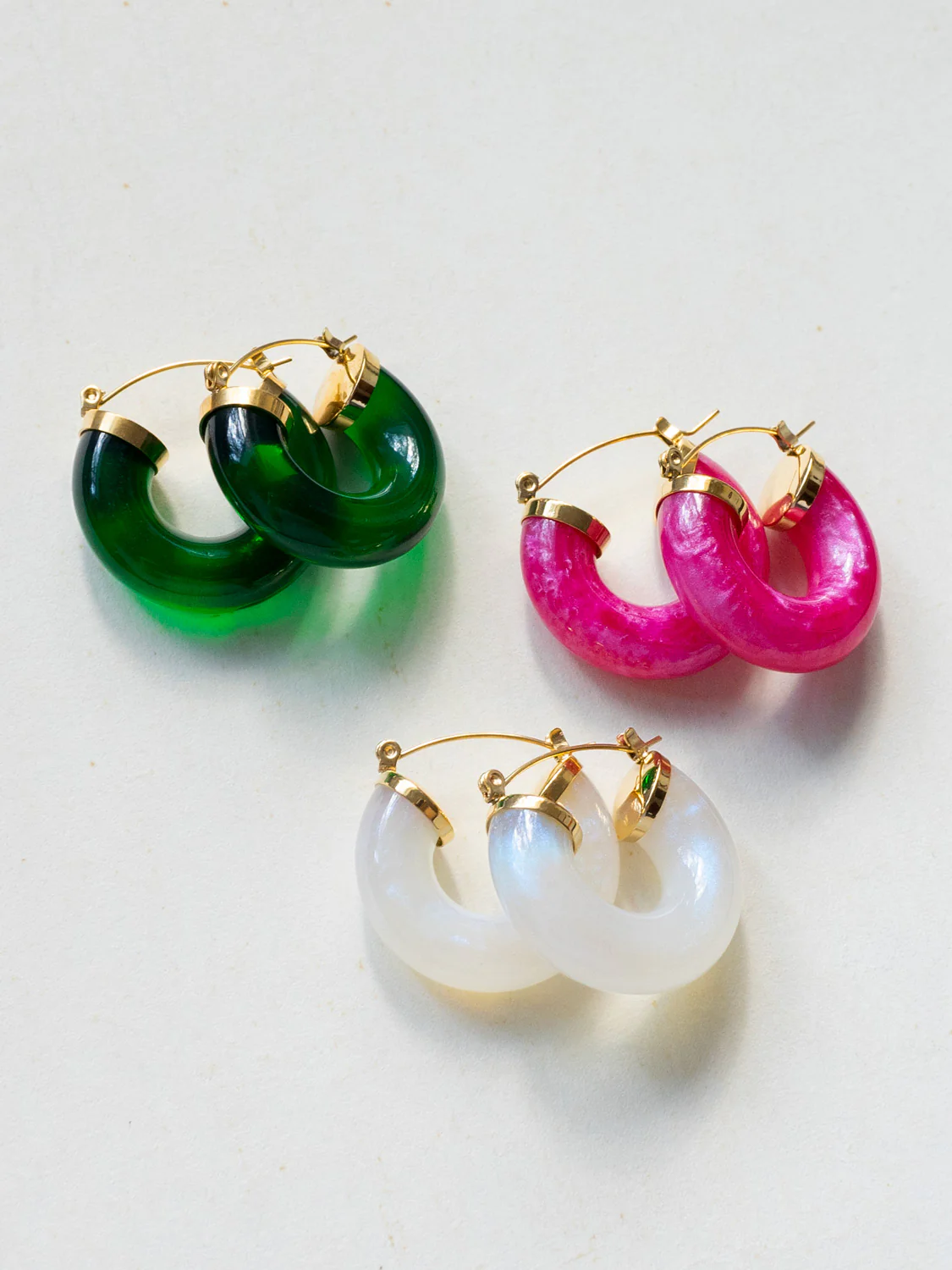 Round Resin Hoops - Magenta - Image 6