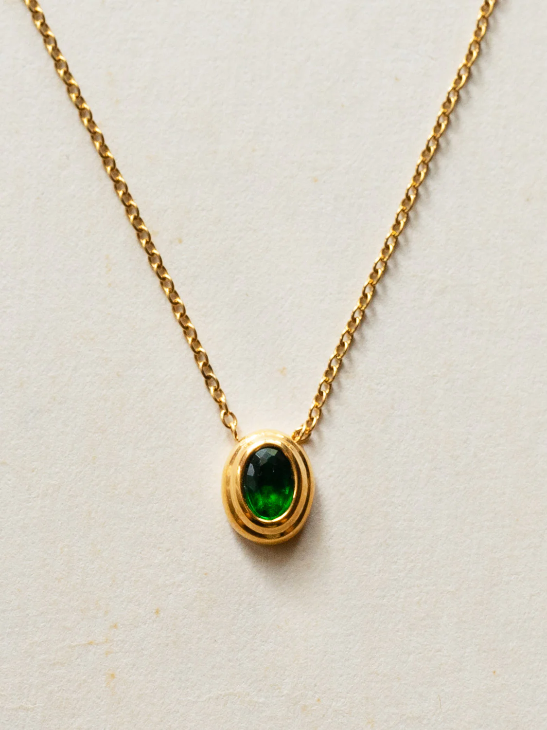 Stainless Steel Necklace With Oval Gemstone - Emerald Green